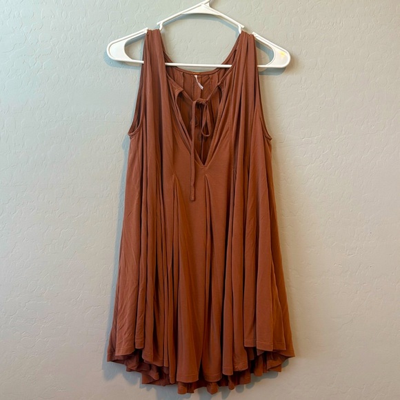 Free People Sleeveless Flouncy Pleated Top Size Small - Picture 1 of 6
